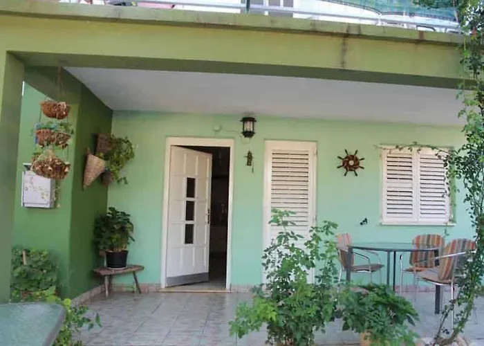 Apartment Summerhouse *